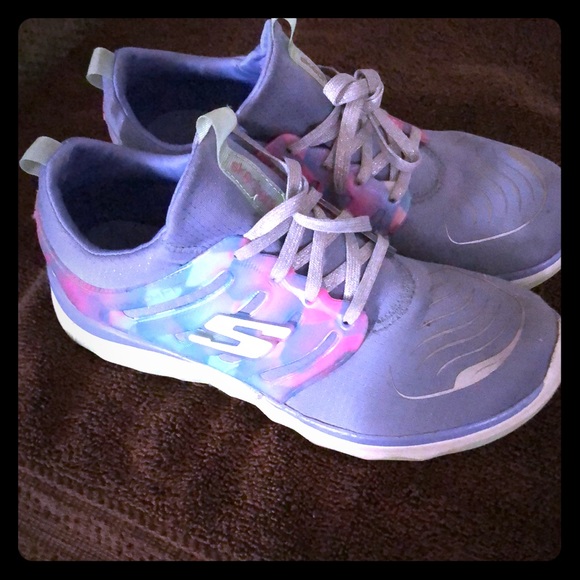 girls purple skechers